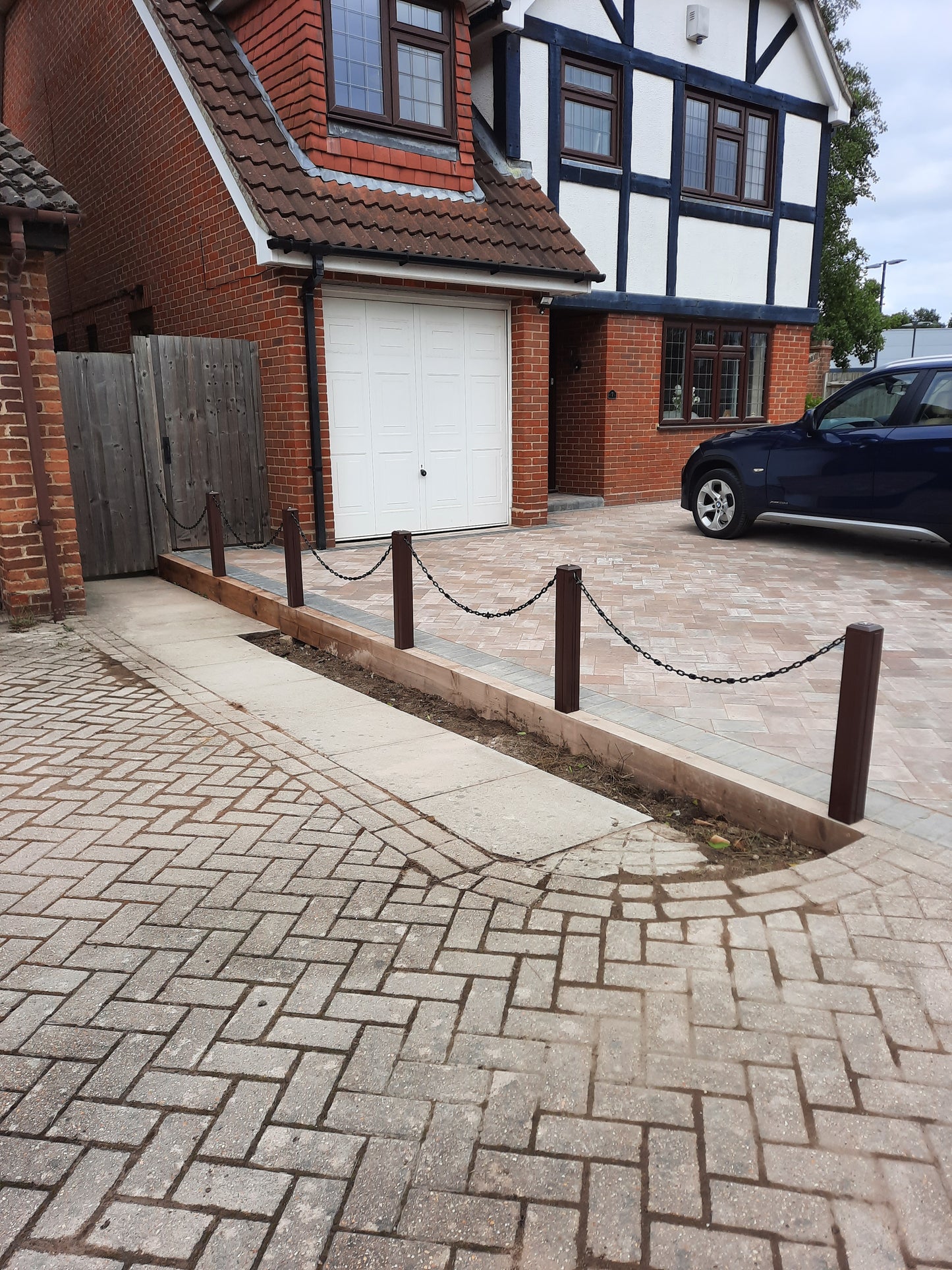 Post Chain Fencing | 100 cm