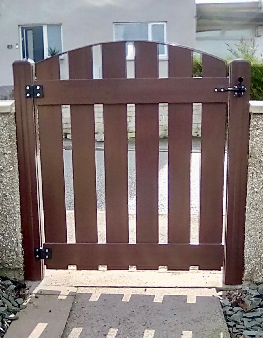 Plastic Path Gate Slatted | Arched Top | W: 600 - 1200mm, H: 900mm