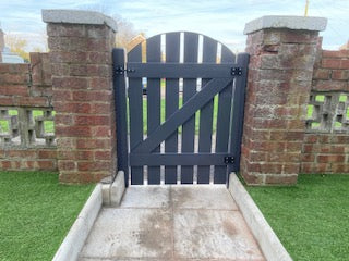 Plastic Path Gate Slatted | Arched Top | W: 600 - 1200mm, H: 900mm