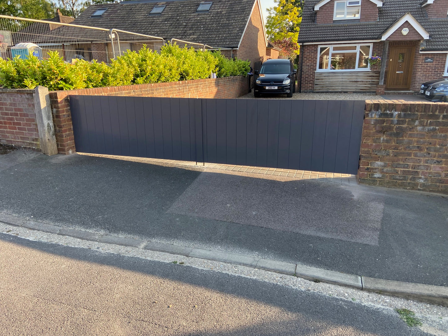 Single Side Gate with Aluminium Frame | Flat Top