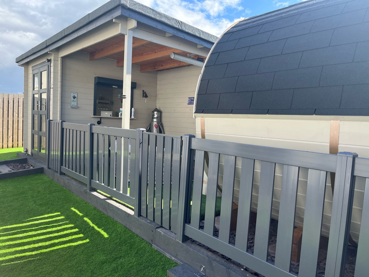 Plastic Picket Fencing