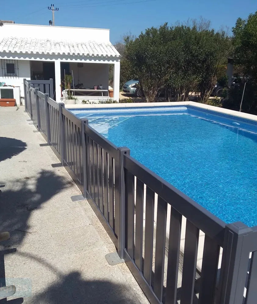 Swimming Pool Fencing