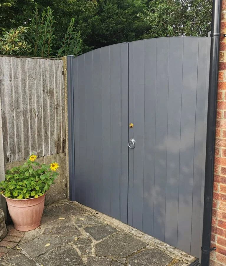 PVC Double Gates for Driveways and Gardens | W: 2401 - 2750mm, H: 1800mm | Arched Top
