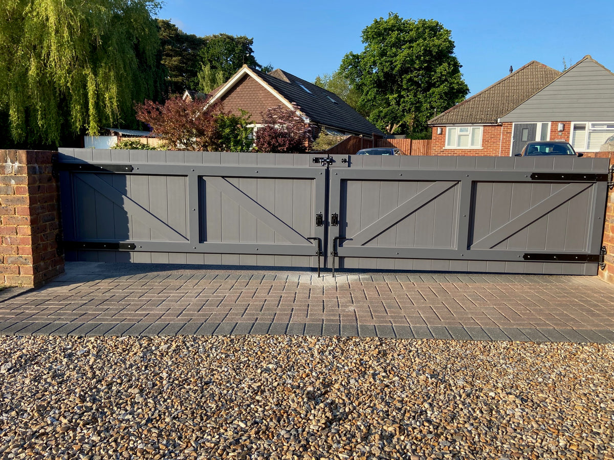 Frontpath Gates Double Gates with Aluminium Frame | Flat Top | W: 2.8m - 6m, H: 1800mm ...