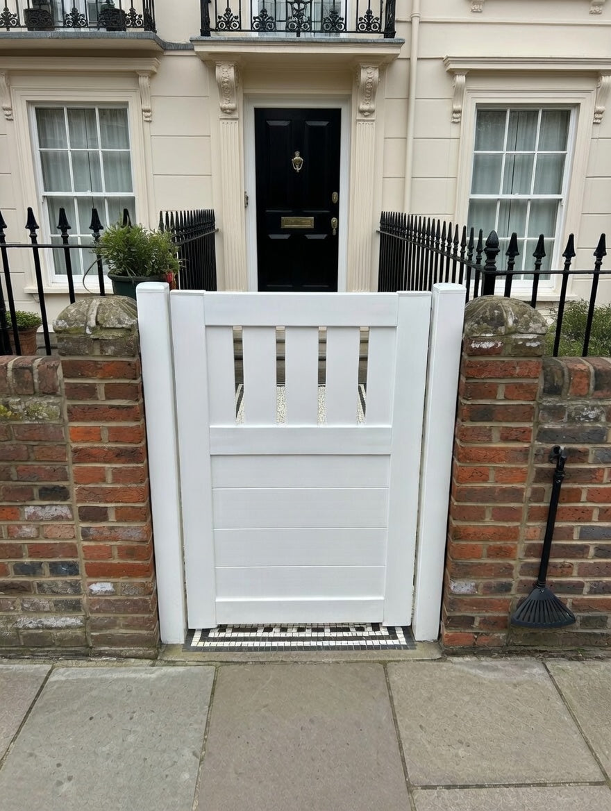 uPVC Garden Gate – Solid Panel with Contemporary Slatted Top H:1000mm