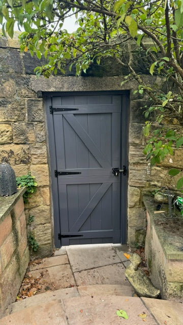 Plastic shop door gate